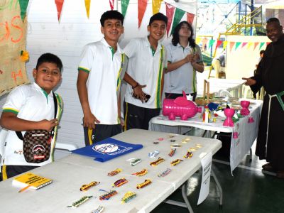 CON ÉXITO SE DESARROLLÓ LA II EDICIÓN DE LA ECO FERIA CISNERISTA 